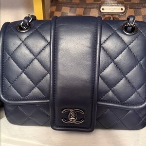 CHANEL Navy Quilted Shoulder Bag with Silver CC Hardware